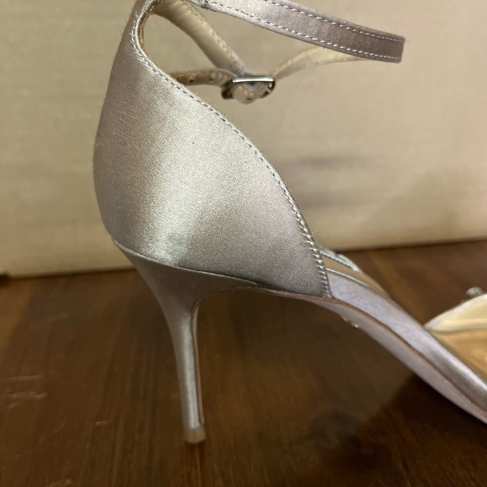 Badgley Mischka Heeled Sandals - Picture 12 of 16